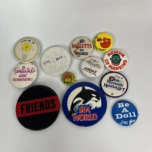 Vtg Lot Of 12 Pins Friends Sea World Be Doll Museum Mankind Turn Me On - Picture 1 of 5