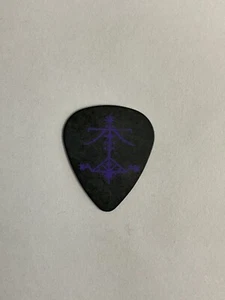 Mick Mars Motley Crue Guitar Pick (B5) - Picture 1 of 2