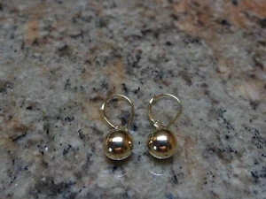 14k Yellow Gold Round 8mm Shiny Ball Dangle Earrings Lever Backs - Picture 1 of 1