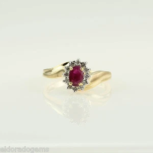 LADY’S 0.50 CT. RUBY 0.25 CT. HALO DIAMOND COCKTAIL RING 14K YELLOW GOLD US6.75 - Picture 1 of 4