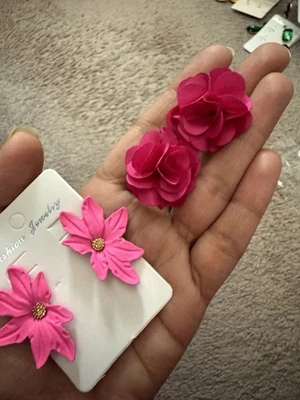 Lote Pendiente Flor Rosa Caliente Grande Fucsia Cuelga Perforado Boda Enorme Rosa Foto 1 de 4