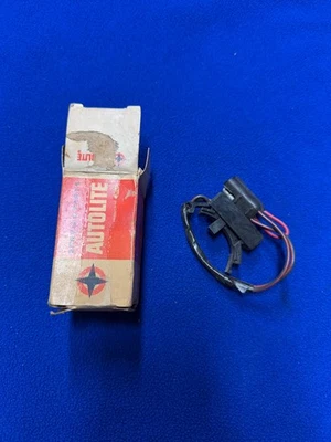 Ford Genuine NOS Autolite Back Up Lamp Light Switch C8AZ-15520-A, SW-657 - Image 1 of 4