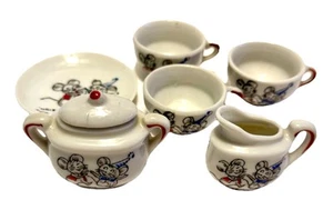 Vintage Mäuse Geburtstag Mini Teeservice sieben Teile Milchkännchen Zuckerdose Tassen Teller Japan - Bild 1 von 12
