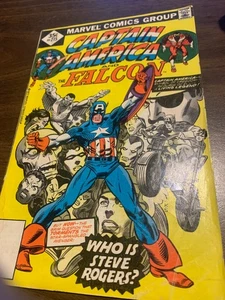 Cómic Capitán Americano y Halcón #215 - Imagen 1 de 3