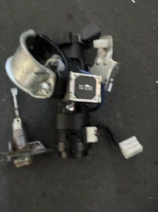 14-17 Hyundai Veloster Ignition Switch Complete W/O Key & Door Lock OEM - Picture 1 of 3