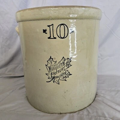 Antigua vasija de diez galones de gres Monmouth Pottery Co con logotipo de hoja de arce Foto 1 de 4