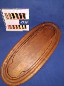 Dansk MCM Danish Modern 22,5" Teak Wurstwaren Serviertablett mit 6 Snackmessern. - Bild 1 von 5