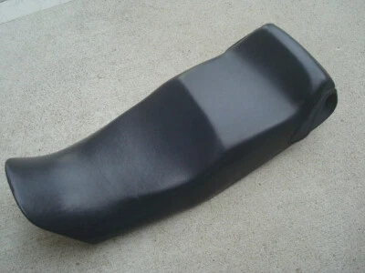 84-85 BMW K100RT - OEM Double Bench Seat-K589 - Image 1 of 4
