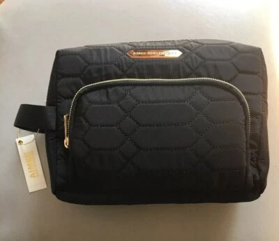 Bolsa cosmética acolchoada Aimee Kestenberg Isabela preta píton ferragem dourada - Imagem 1 de 4