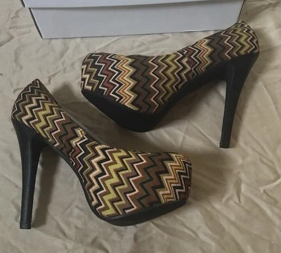 Nuevo DOS LABIOS Swizzle Plataforma Bombas Tacones 6.5 M 270 Foto 1 de 4