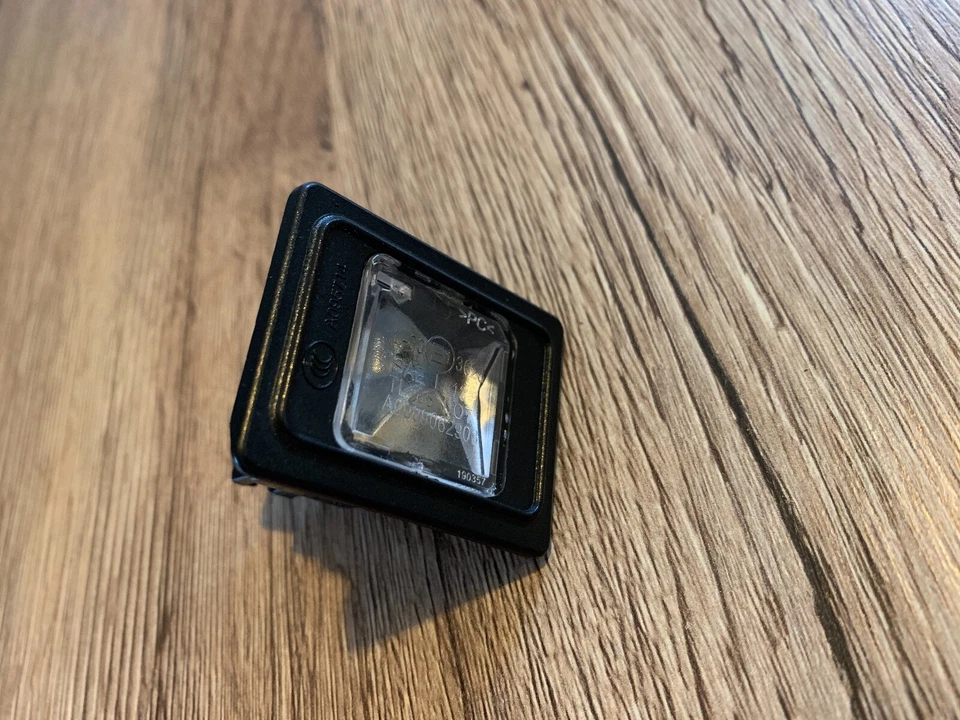 Mercedes W117 W156 W166 W172 W204 W205 W253 W293 Rear License Plate Light Lamp - Image 1 of 4