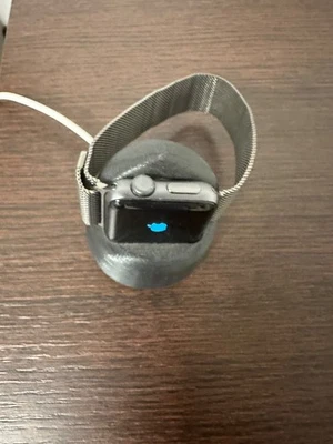 Apple Watch Series 3 38mm Cassa Grigio Siderale in Alluminio, Cinturino in... - Immagine 1 di 4