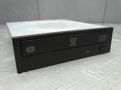 Lite-on DVD-RW CD-RW Rewritable Drive 5.25in DH-16AESH / SATA - Image 1 of 4