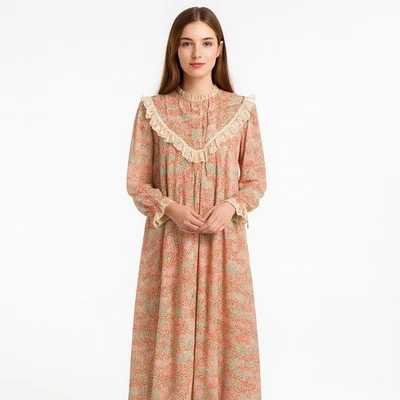 Bata de encaje de gasa con estampado de tulipán vintage de Saks Fifth Avenue años 70 Foto 1 de 4