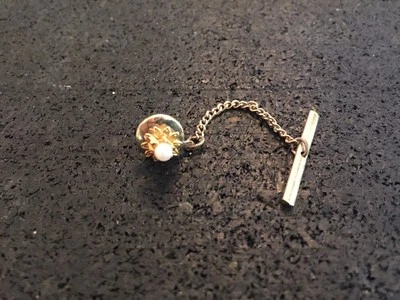 Joyería de piedra de nacimiento de junio con broche de corbata de perlas de imitación para hombre Foto 1 de 4