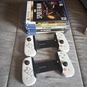 Backbone PS4 And Ps5 Bundle - Picture 1 of 3