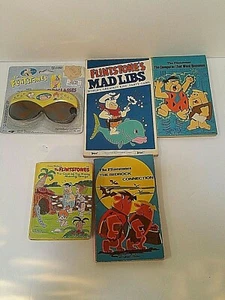 Flintstones Fred flintstone  item huge lot of memorabilia  TV cartoon saturday 7 - Picture 1 of 12