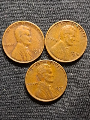 "L" on Rim Error. 90 Year Old Lincoln Wheat Pennies 1935 S. Sold Separate #325 - Image 1 of 4