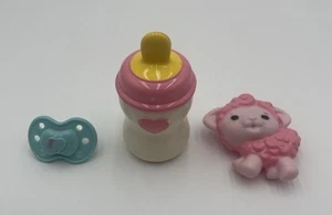 LUVABELLA Accessori Bambola SOSTITUZIONE Agnello Rosa, Ciuccio e Bottiglia Interattiva - Foto 1 di 7
