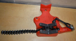 1/8 In. To 8 In. Pipe Capacity, Top-Screw Bench Chain Vise Ridgid BC810A Durable - Picture 1 of 22