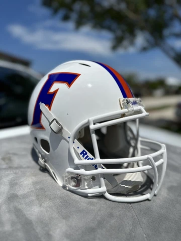 FLORIDA GATORS TIM TEBOW CUSTOM PRO COMBAT RIDDELL REVOLUTION FULL SIZE HELMET Cover