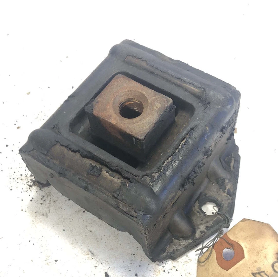 Chevrolet 1940-1951 montaje de motor estándar y maestro NORS Foto 1 de 4