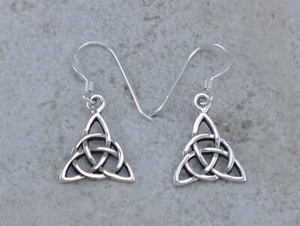STERLING SILVER CELTIC TRINITY TRIQUETRA KNOT EARRINGS style# e0986 - Picture 1 of 2