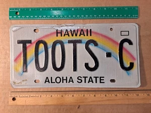 License Plate, Hawaii Rainbow Gr8 Movie Vanity: TOOT-C, Tootsie w/Dustin Hoffman - Picture 1 of 3