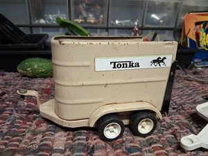 Remolque Tonka de acero prensado para caballos + plataforma plana adicional - Imagen 1 de 11