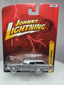 Johnny Lightning 1960 Ford Country Squire Purple Diecast 1:64 Scale - Picture 1 of 6