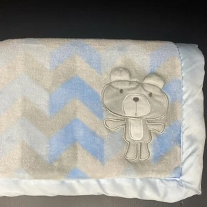 Baby Essentials Blue Gray Chevron Baby Blanket Applique Bear 3D Ears Satin Trim - Picture 1 of 4