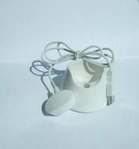 Cargador magnético USB y soporte para cepillo facial Clarisonic Aria Sonic - Imagen 1 de 2