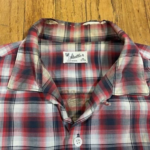 Camicia vintage anni 50 Statler plaid colletto ad anello rosso nero rayon riparazioni sanforizzata - Foto 1 di 19