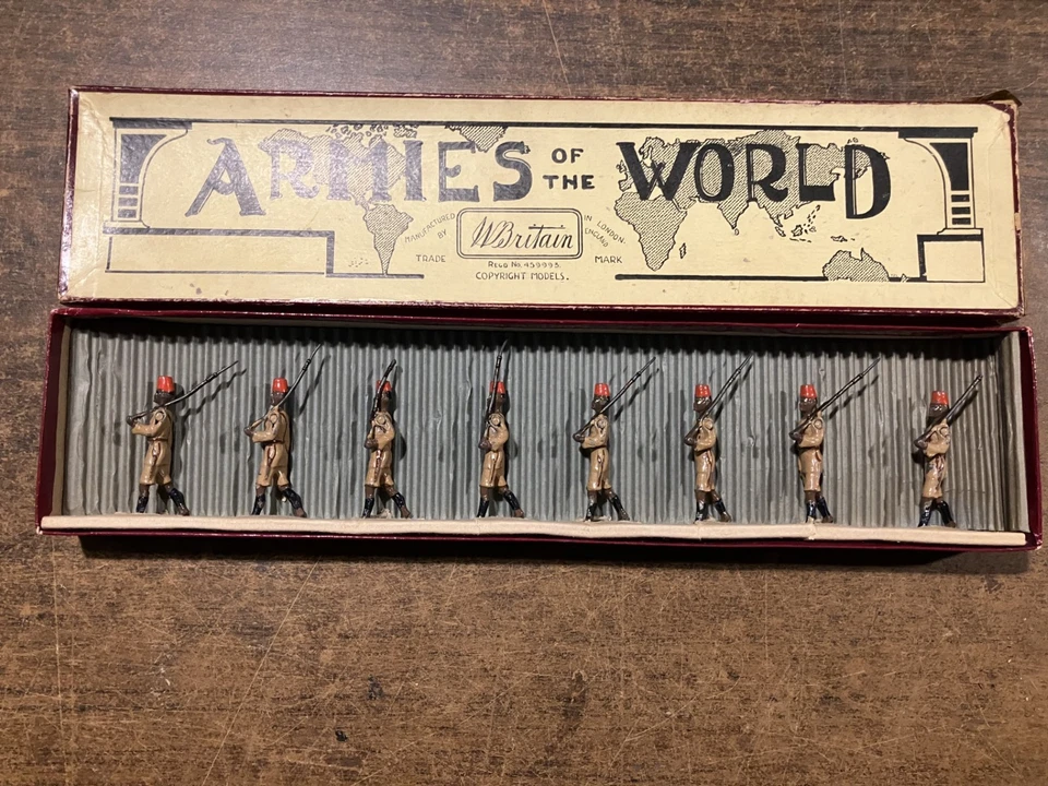 W. Britain brillante #225 rifles africanos del rey Foto 1 de 1