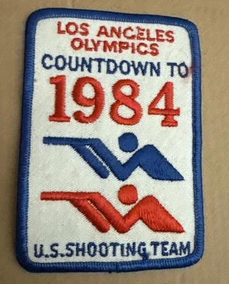 Parche de cuenta regresiva de Los Ángeles para los Juegos Olímpicos del Equipo de Tiro de Estados Unidos 1984 sin usar Foto 1 de 4