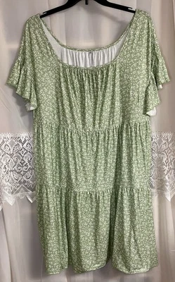 Fashion Women's Green Plus Size 2XL Mini Dress Floral Print Tiered NWT Boho - Image 1 of 4