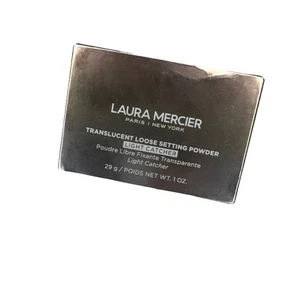 Nuovo Laura Mercier Light Catcher traslucido-allentato set polvere-luce celeste - Foto 1 di 2