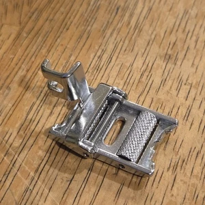 Pie prensatelas de doble rodillo (cuero, PVC, costura de vinilo) - Imagen 1 de 4