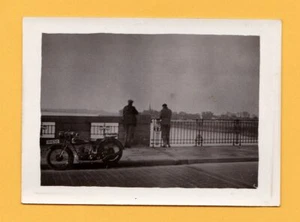 "Urlaub mit dem Motorrad" 1930er Jahre-Original Vintage Photo Abzug 6x9 cm. - Picture 1 of 1