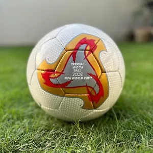 Fevernova Fußball FIFA WM 2002 Offizielles Spiel Fußball Größe 5 - Bild 1 von 3