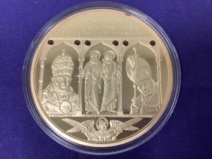 Double Canonization Gold-Plated 2014 American Mint Commemorative Coin - Picture 1 of 2