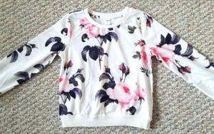 SHEIN Youth NEW Cream Floral Long Sleeve Sweater/Sweatshirt Size 130 - Picture 1 of 9