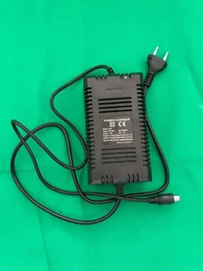 Cargador Electroscooter 1000W Viron 36V 1.5A HB-ES1000A Cable de carga de batería - Imagen 1 de 2