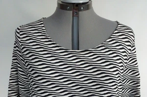 M&Co Black White Stretch Top Size 20 GOOD Condition Short Sleeve Tunic Blouse - Picture 1 of 13