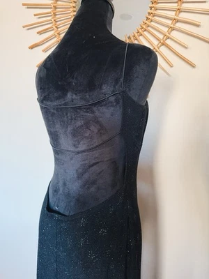 1990 年代/Y2K 复古黑色闪亮城市三角形长裙,露背 L 码 — 第 1/4 张图片