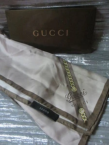 SCIARPA GUCCI FOULARD...NUOVA CON SCATOLA! - Foto 1 di 11