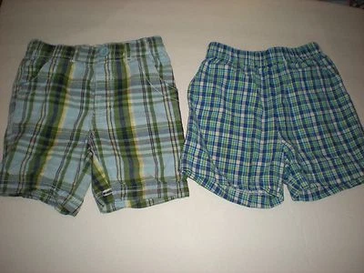 Specialty Baby & Simply Basic- 2 Pair of Boys Shorts Size 18 Months Green & Blue - Imagem 1 de 2