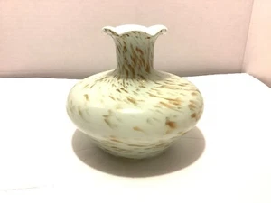 Art Glass Bud Vase 5" Bulb Shape White Gold Sparkle Swirls Decorative - Picture 1 of 11