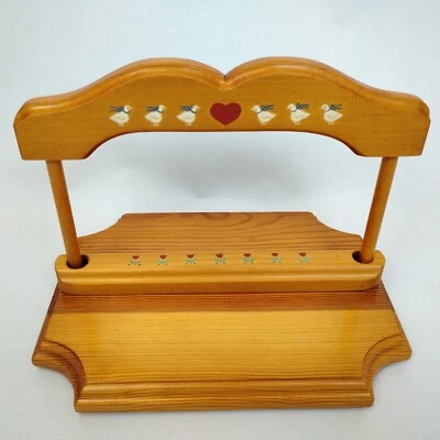 Servilletero de madera maciza de roble hecho a mano/pintado tulipanes gansos granja campo Foto 1 de 4