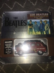 The Beatles Les Beatles Tin Die cast London Taxi XL T-shirt Limited Edition New - Picture 1 of 3